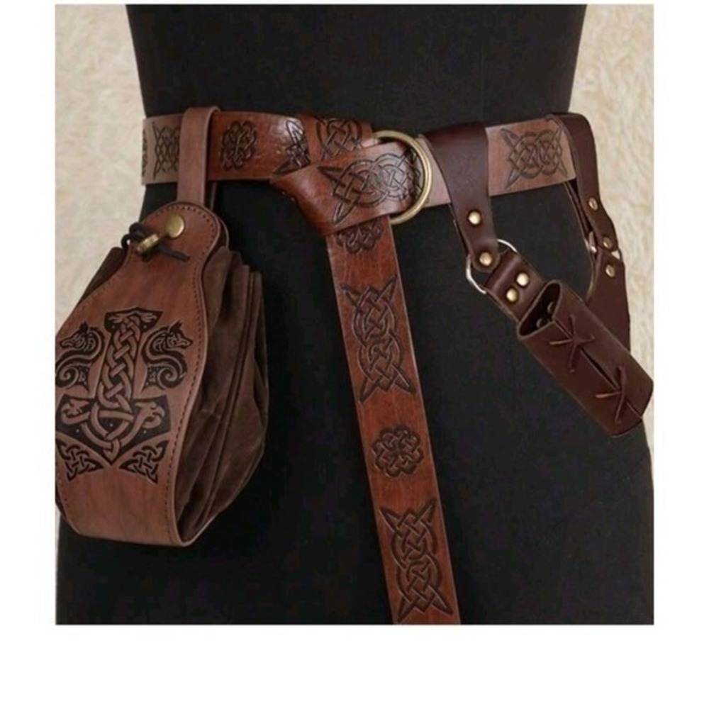 Women Viking Celtic Knot faux Leather Belt Pouch Holster Renaissance Fair Costum